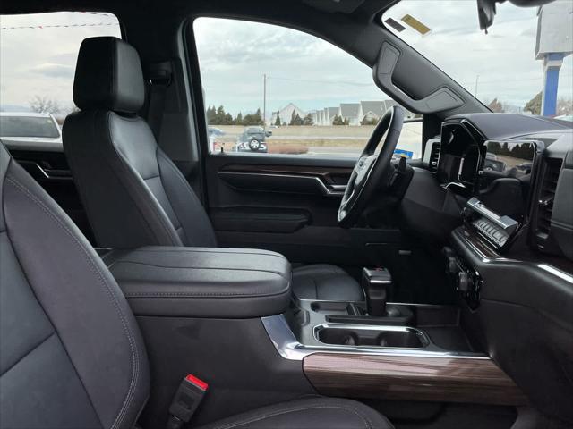 2024 Chevrolet Silverado 1500 4WD Crew Cab Short Bed RST