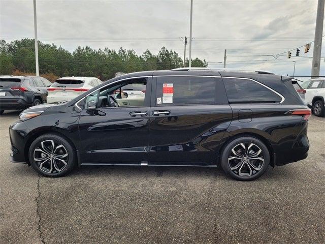 2025 Toyota Sienna Platinum