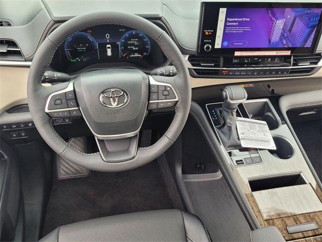 2025 Toyota Sienna Platinum