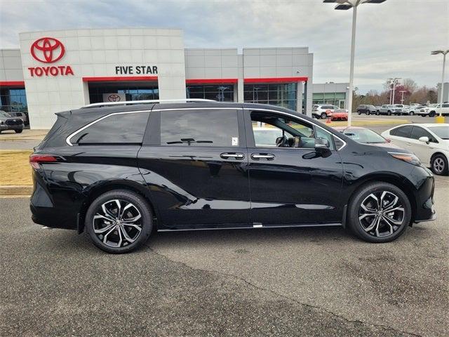 2025 Toyota Sienna Platinum