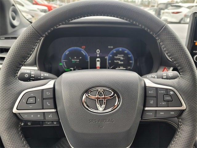 2025 Toyota Sienna Platinum