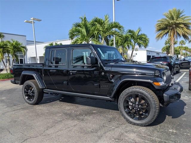 2025 Jeep Gladiator GLADIATOR NIGHTHAWK 4X4