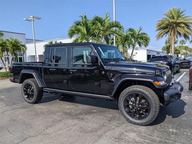 2025 Jeep Gladiator GLADIATOR NIGHTHAWK 4X4