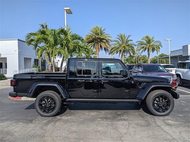 2025 Jeep Gladiator GLADIATOR NIGHTHAWK 4X4