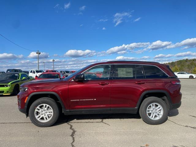 2025 Jeep Grand Cherokee GRAND CHEROKEE LAREDO 4X4