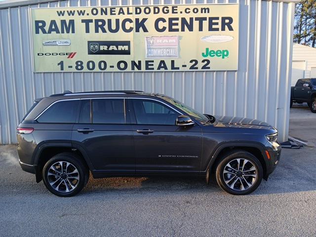 2022 Jeep Grand Cherokee Overland 4x2