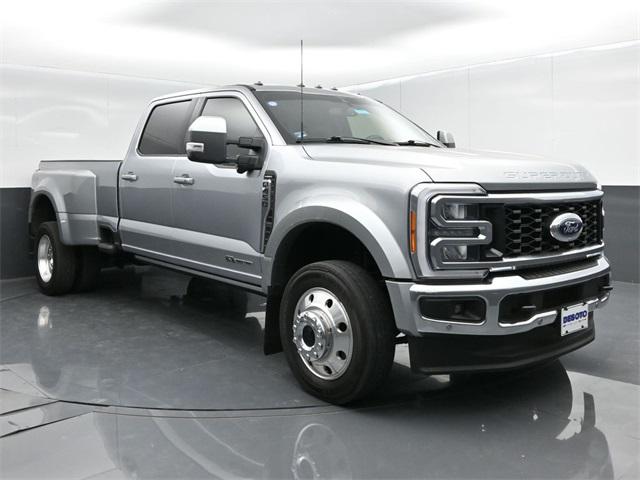 2023 Ford F-450 LARIAT