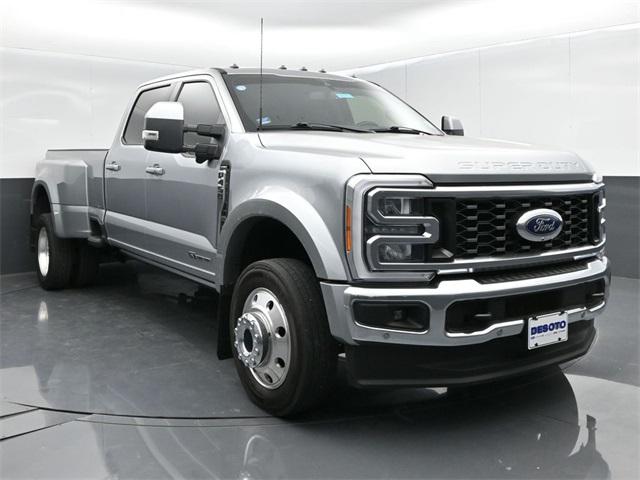 2023 Ford F-450 LARIAT