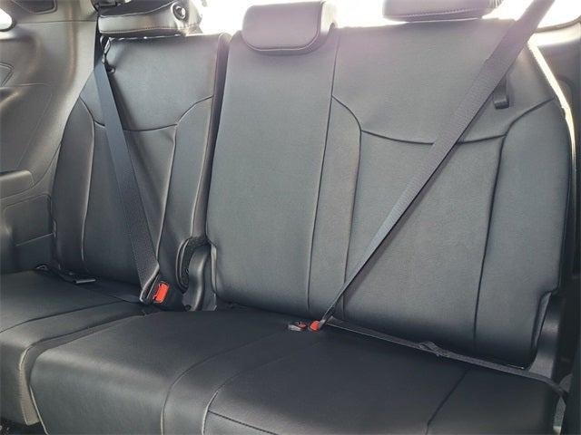 2025 Toyota Sienna Platinum