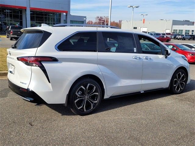 2025 Toyota Sienna Platinum