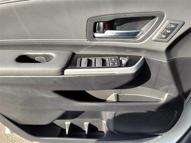 2025 Toyota Sienna Platinum
