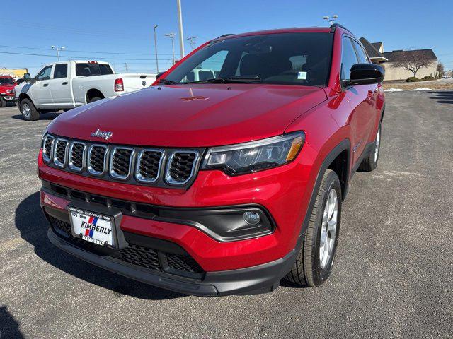 2025 Jeep Compass COMPASS LATITUDE 4X4