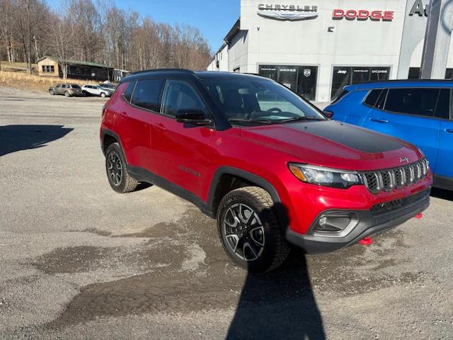 2025 Jeep Compass COMPASS TRAILHAWK 4X4
