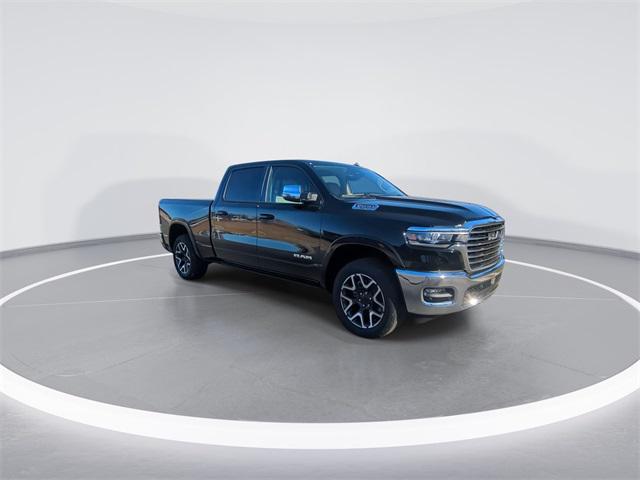 2025 RAM Ram 1500 RAM 1500 LARAMIE CREW CAB 4X4 64 BOX