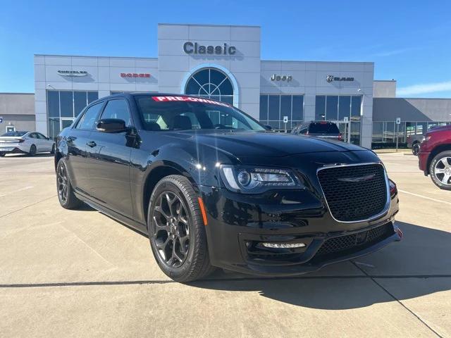 2022 Chrysler 300 Touring L AWD