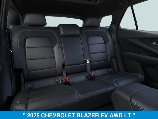 2025 Chevrolet V Blazer eAWD LT
