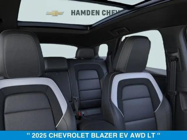 2025 Chevrolet V Blazer eAWD LT