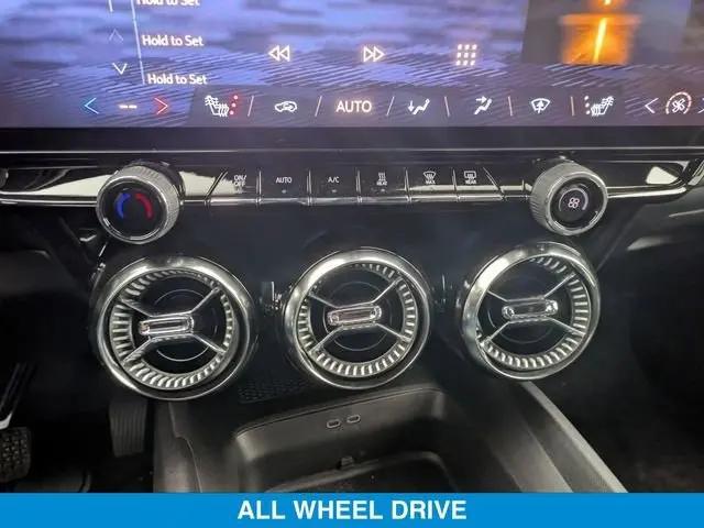 2025 Chevrolet V Blazer eAWD LT