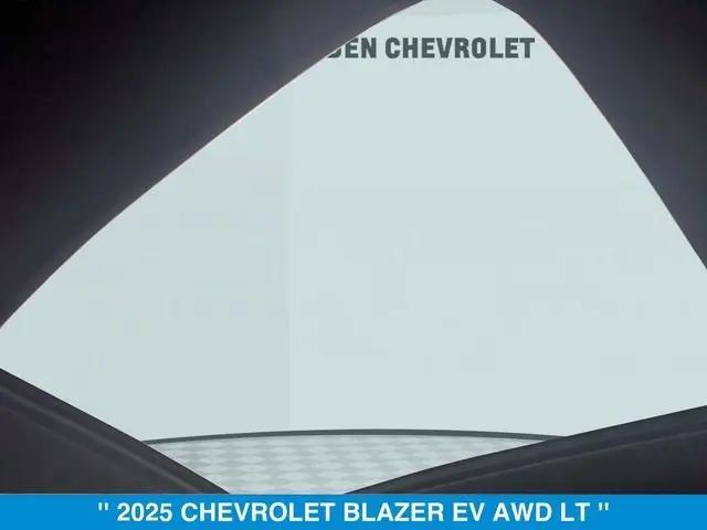 2025 Chevrolet V Blazer eAWD LT