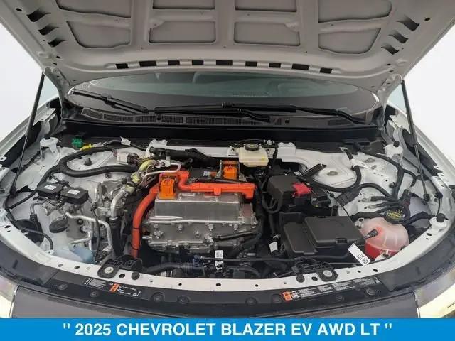 2025 Chevrolet V Blazer eAWD LT