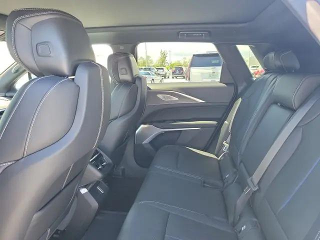 2025 Cadillac iQ Luxury 3 RWD