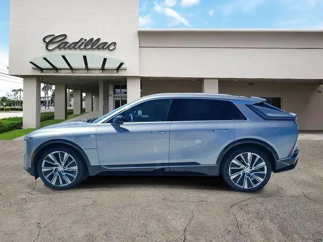 2025 Cadillac iQ Luxury 3 RWD