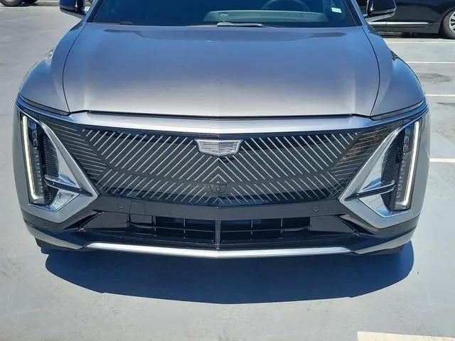 2025 Cadillac iQ Luxury 3 RWD