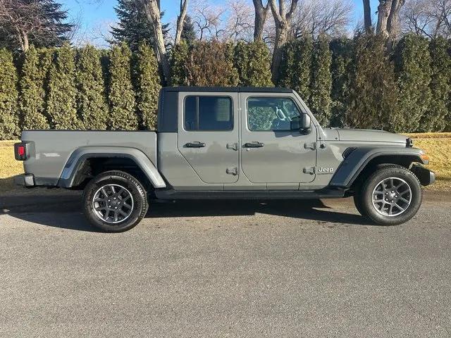 2022 Jeep Gladiator Overland 4x4