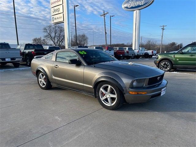 2005 Ford Mustang V6 Premium