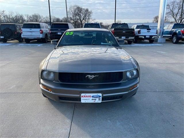 2005 Ford Mustang V6 Premium