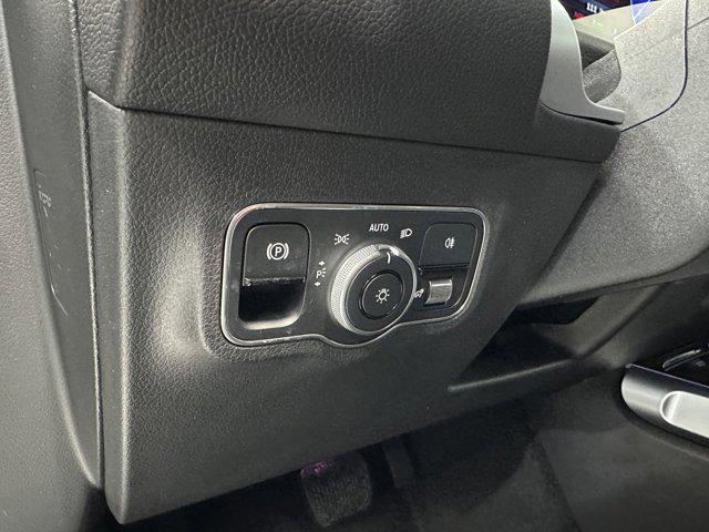 2025 Mercedes-Benz EQB 250 EQB 250+