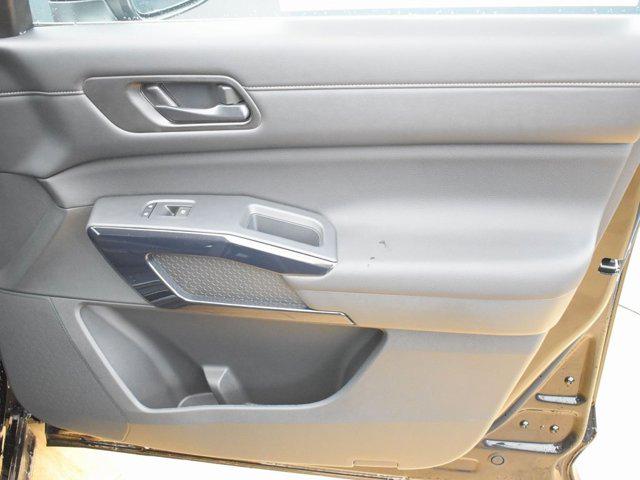 2025 Nissan Pathfinder S 4WD