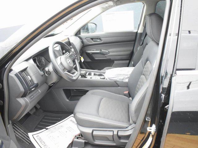 2025 Nissan Pathfinder S 4WD