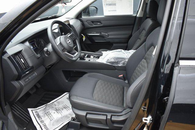 2025 Nissan Pathfinder S 4WD