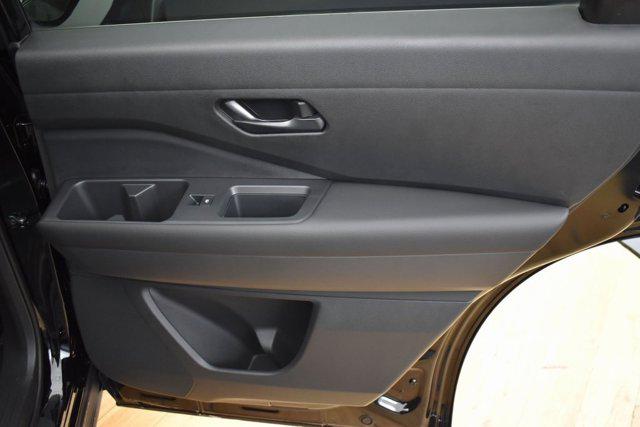 2025 Nissan Pathfinder S 4WD