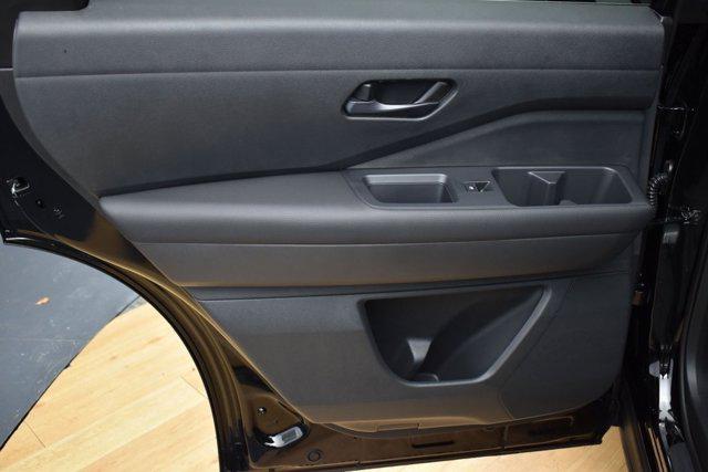 2025 Nissan Pathfinder S 4WD