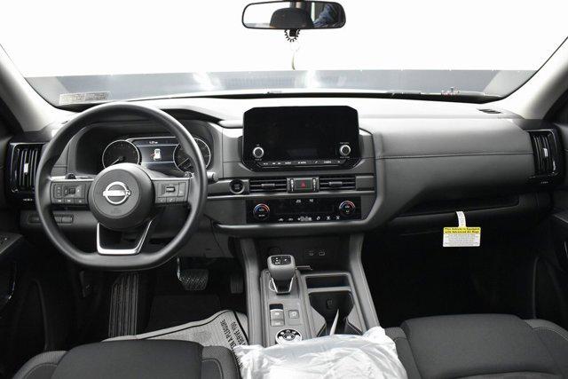 2025 Nissan Pathfinder S 4WD
