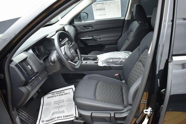 2025 Nissan Pathfinder S 4WD