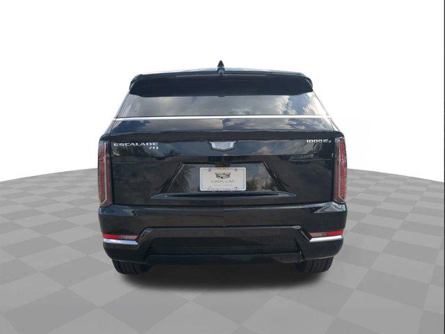 2025 Cadillac Escalade Luxury 1
