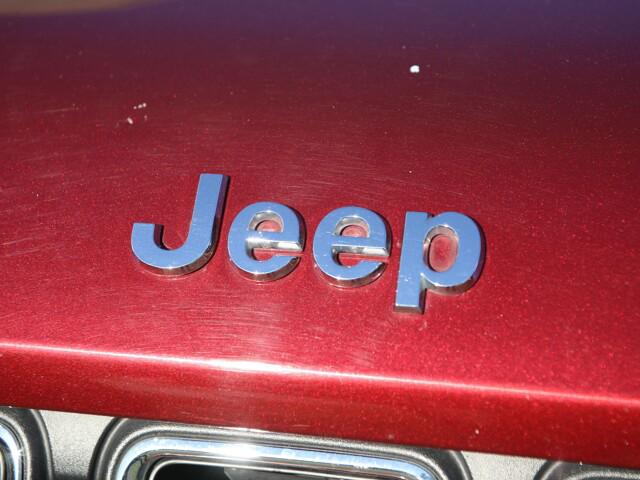 2023 Jeep Grand Cherokee L Laredo 4x2