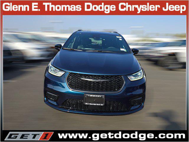 2025 Chrysler Pacifica Hybrid PACIFICA PLUG-IN HYBRID S APPEARANCE