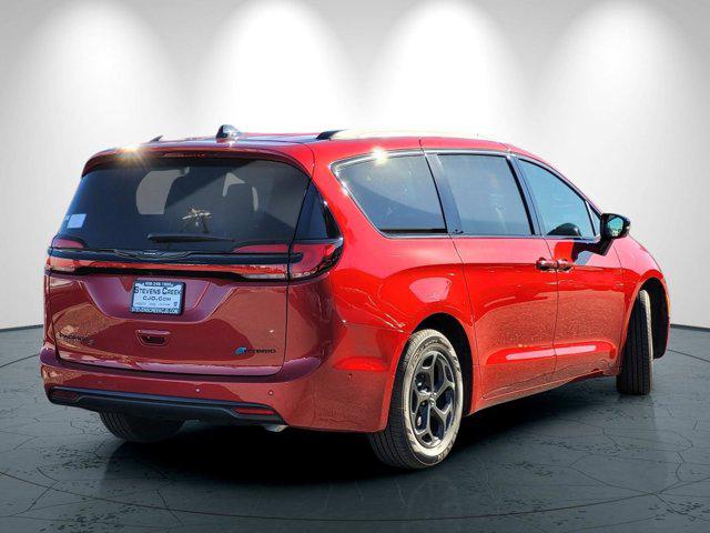 2025 Chrysler Pacifica Hybrid PACIFICA PLUG-IN HYBRID S APPEARANCE