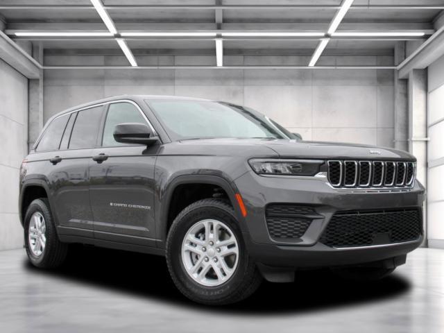 2025 Jeep Grand Cherokee GRAND CHEROKEE LAREDO 4X2