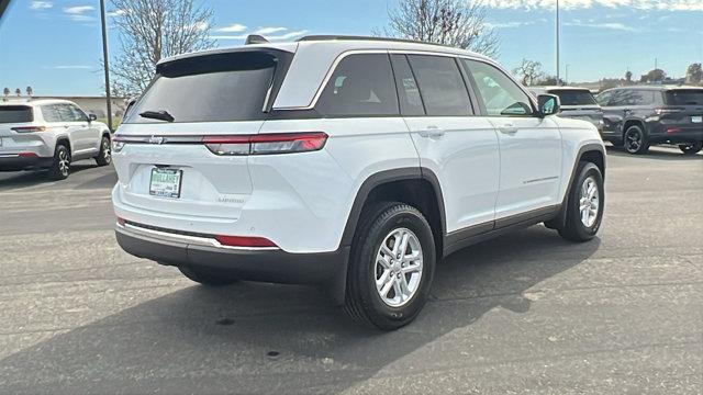 2025 Jeep Grand Cherokee GRAND CHEROKEE LAREDO 4X2