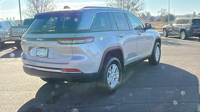 2025 Jeep Grand Cherokee GRAND CHEROKEE LAREDO 4X2