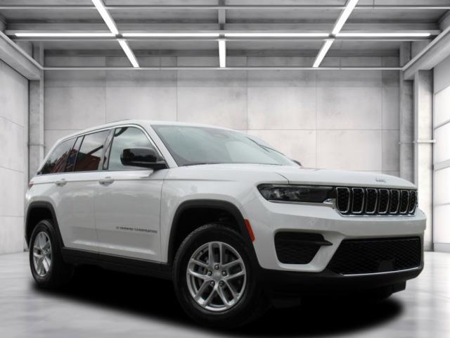 2025 Jeep Grand Cherokee GRAND CHEROKEE LAREDO X 4X2