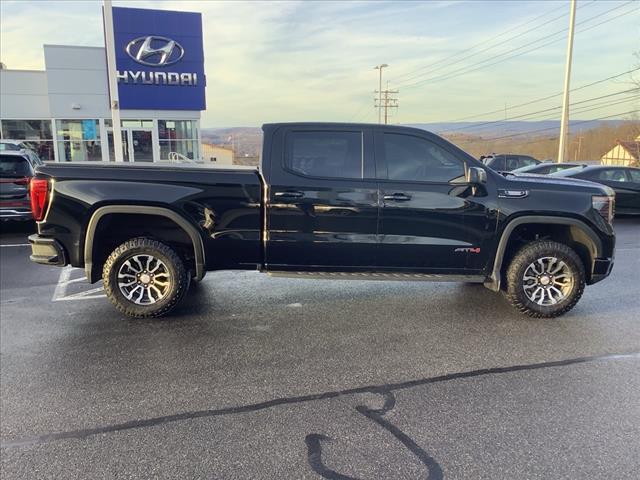 2023 GMC Sierra 1500 4WD Crew Cab Standard Box AT4