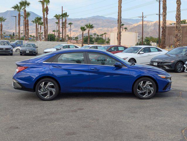 2025 Hyundai Elantra SEL - Photo 6