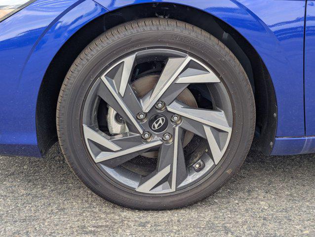 2025 Hyundai Elantra SEL - Photo 9