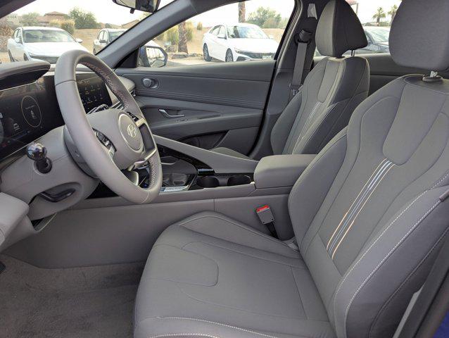2025 Hyundai Elantra SEL - Photo 11